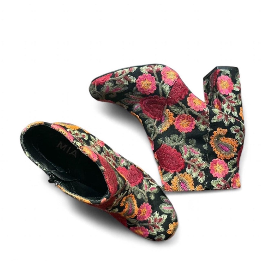 MIA Vail Y2K Festival Embroidered Floral Sz 10M Cottagecore Vintage Ankle Boots - Picture 7 of 8